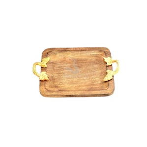 Plateau de service moderne en bois massif de bambou avec poignée en métal poli, forme carrée, décoration de maison durable, fourniture de table - Product Image 5