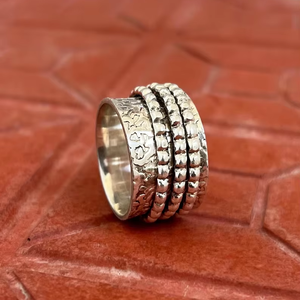 Vente en gros Argent Sterling 925 Cadeau Chrétien Bague de Fête de Mariage Bohème Triple Bande Empilable Fine Jewelry Anti-Allergy Spinner - Product Image 1