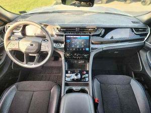 Jeep Grand Cherokee 4xe Trailhawk 4WD 2023, SUV Usado en Buen Estado, Automático, Eléctrico, Gasolina, Volante a la Izquierda, Cuero, Cámara Trasera, Euro III - Product Image 2