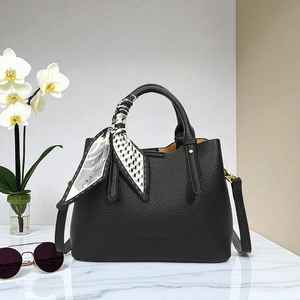 กระเป๋าเอกสารใส่แล็ปท็อปหนังแท้ทำมือสำหรับผู้ชายทำงานธุรกิจสำนักงานสายสะพายไหล่หลายช่อง R M ภายใน - Product Image 3