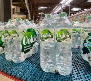 Eau aromatisée Volvic, pack de 50 ml, hydratation rafraîchissante avec infusion de fruits naturels, disponible en vrac, boisson saine - Product Image 3