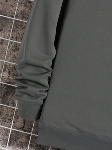 เสื้อสเวตเชิ้ตคอกลมผ้าฝ้าย 100% สำหรับผู้ชาย พิมพ์ลายปักโลโก้นกอินทรีตามสั่ง ขายส่ง OEM สำหรับฤดูหนาว - Product Image 4