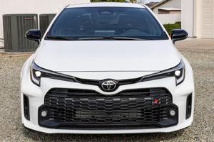 Toyota GR Corolla Core 2023 Usado Premium ~5,900 Millas, Transmisión Manual de 6 Velocidades - Product Image 6