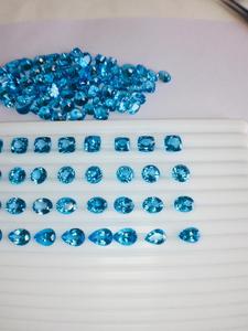 Topaze bleue suisse Mélanger les tailles et les formes de mélange Toutes les couleurs disponibles Pierres précieuses naturelles Produit en vrac fait à la main Bleu - Product Image 5