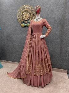 Attrayant concepteur Georgette Lehenga Choli pour les femmes fête porter Bollywood Lehenga indien mariage porter brodé cousu - Product Image 3