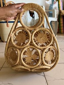 Panier tressé en paille fait main à motif circulaire, capacité 4 personnes, avec cordon de serrage en tissu, style mode, sac à déjeuner portable et décontracté pour - Product Image 1