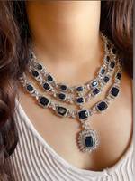 Ensemble de collier traditionnel en laiton multicouche inspiré de Sabyasachi, plaqué or 14 carats, avec couronne et émeraudes, haute qualité, pour mariage