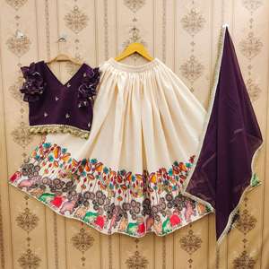 Estilo moderno Hermoso atractivo Traje de moda elegante Twell Silk Lehenga Choli & Dupatta con trabajo impreso pesado Exportador indio - Product Image 1