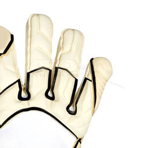 Gants de gardien de but de football personnalisés avec une adhérence antidérapante et des doigts rembourrés pour jouer par tous les temps Gants de gardien de but de football - Product Image 4