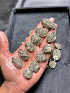 Cabochon de pyrite Druzy naturel de qualité AAA, cristal de guérison bleu, bijoux en pierres précieuses en vrac faits à la main de haute qualité, fourniture en gros en vrac - Product Image 2