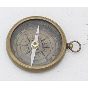 Boussole du milieu du siècle Articles Nautica Boussole Vintage décorative Poids lourd Prix raisonnable Boussole en laiton fabriquée en Inde - Product Image 4