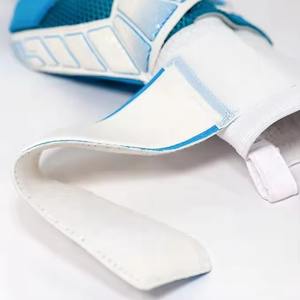 Gants de gardien de but avec matériau de haute qualité Entraînement sportif professionnel Gants de football de football bon marché Prix d'usine - Product Image 6