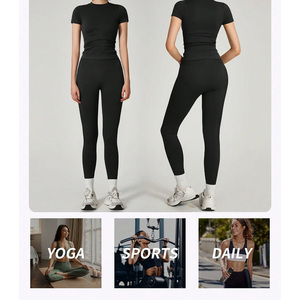 Ensemble d'entraînement pour femmes OEM personnalisé tissu côtelé respirant t-shirt leggings séchage rapide tenue athlétique bouton de dentelle pour le sport yoga - Product Image 5