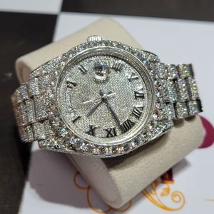 Montre élégante en diamant argenté Montre de luxe pour homme avec chiffres romains et sertissage complet en diamant Montre de luxe en diamant argenté - Product Image 5