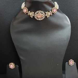 Collar de Gargantilla Kundan de color rosa con tachuelas doblete piedra joyería fina - Product Image 4