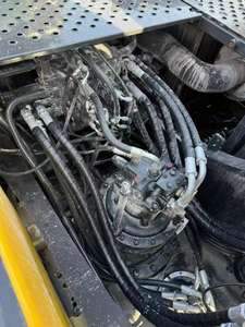 Pelle sur chenilles VOLVO EC240 de 24 tonnes d'occasion avec godet de creusement usagé Caractéristiques du moteur de pompe à moteur et de la boîte de vitesses - Product Image 4