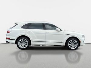 Bas prix ! Bentayga AWD 4L V-8 Automatique 2022 d'occasion, sièges en cuir, SUV / Crossover, voiture de luxe - Product Image 6