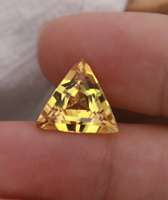 Produsen Jaipur warna alami Citrine triliun segitiga potongan segi batu permata kuning oranye bersertifikat untuk November