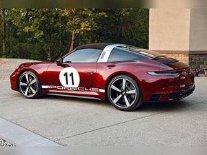 Porsche 911 Targa 4S Heritage Design Edition 2021, construit pour le confort - Product Image 3