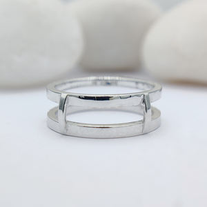 Ajuste de punta de boda Joyería nupcial 10K Oro amarillo VVS1 Diamante de moissanita redondo Banda doble Compromiso Anillo de banda de eternidad - Product Image 3