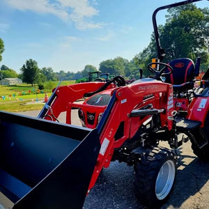Tractor Compacto Mahindra 1626 HST de Alta Calidad a Precio de Fábrica, 4WD, 26HP, Diésel, Transmisión Hidrostática, Ideal para Todo Tipo de Terrenos - Product Image 3