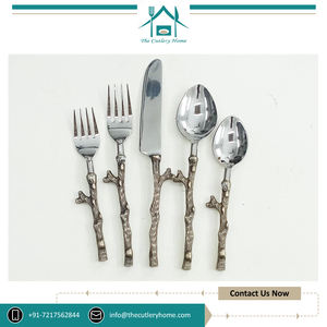 Principal fournisseur de couverts de 5 pièces en acier inoxydable avec poignée en laiton durable de conception royale largement vendue pour usage domestique - Product Image 3