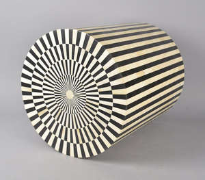 เก้าอี้เรซินที่ทำด้วยมือมีสไตล์ฝังกระดูกสำหรับตกแต่งบ้าน - Product Image 4