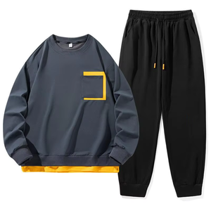 Survêtements d'hiver personnalisés respirants à capuche avec strass et sérigraphie, broderie de logo sur mesure, ensemble sweat à capuche et pantalon de jogging - Product Image 3