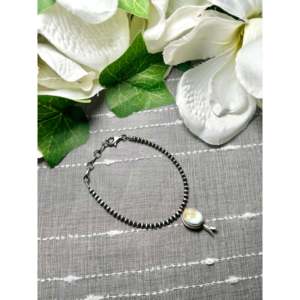 Pulsera de Cuentas Vintage George Rios, Variscita Palomino y Plata de Ley, Estilo Vintage Elegante - Product Image 2