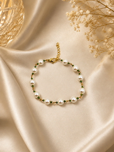 Brass Shell Pearl Green Glass Bead Bracelet | Gold Tone Stackable Chain Bracelet - Product Image 4