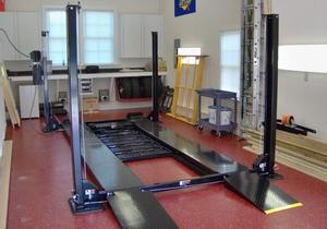 Vente directe d'usine de pont élévateur de stationnement pour voitures à quatre poteaux avec une capacité de 3000 à 4000 kg à un prix abordable - Product Image 6