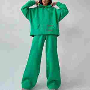 2025 personnalisé de haute qualité coton survêtement 2 pièces à capuche survêtement ensemble casual vêtements de sport surdimensionné femmes haut court sweats à capuche - Product Image 4