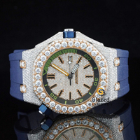 Montre pour homme unique en acier inoxydable bleu avec bracelet, sertie de moissanite taille brillant et de diamants de clarté VVs, mouvement mécanique analogique en verre