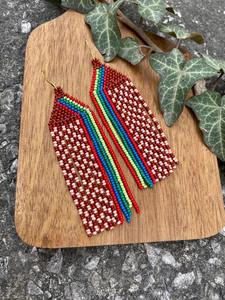 Boucles d'oreilles pendantes en acrylique à perles, style classique exclusif, bijoux artistiques haut de gamme pour femmes, mode quotidienne et de soirée, par un tiers - Product Image 6