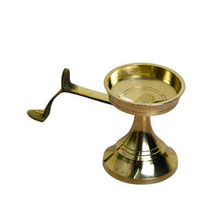 Qualité laiton akhand jyoti diya complexe artisanal temple hindou décor lampe à huile flamme éternelle disponible au prix de gros - Product Image 1