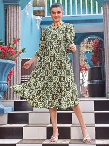 Premium Readymade Traditionnel Georgette Western Robe Midi Tissu Crêpe Conception Imprimée Manches Trois Quarts Caractéristique À Séchage Rapide - Product Image 6