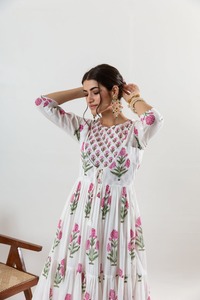 Gulabi Pavot Kurta Palazzo et pantalon Mode indienne style Kurta et pantalon de qualité haut de gamme du fabricant indien - Product Image 3