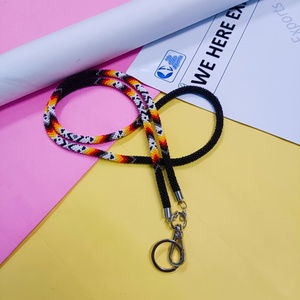 Cordón de Ganchillo con Cuentas, Estilo Clásico, Ecológico, con Incrustaciones, Impresión UV, Forma Personalizada, Porta Credenciales, Llavero con Cordón de Cuentas - Product Image 1