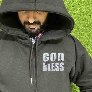 เสื้อฮู้ดดี้ผู้ชายผ้าฝ้าย 100% ซิปเต็มตัว คุณภาพสูง ทรงโอเวอร์ไซส์ ระบายอากาศได้ดี เป็นมิตรต่อสิ่งแวดล้อม  สามารถปรับแต่งได้  ผ้าฝ้ายเนื้อหนา 3 มิติ - Product Image 5