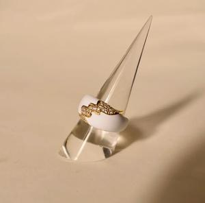 Anillo de Plata S925 con Baño de Oro de 14K, Diseño Robusto con Circonita Cúbica, Personalizable para Venta al por Menor, OEM, ODM desde Tailandia - Product Image 1