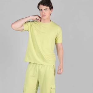 Ensemble coordonné imprimé pour hommes de qualité supérieure-Confortable et élégant-Idéal pour les vêtements décontractés et les vacances - Product Image 2