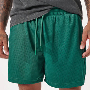 Gran oferta de pantalones cortos de malla de poliéster para hombre de verano estilo informal de ajuste doble y suelto con patrón sólido ecológico - Product Image 6