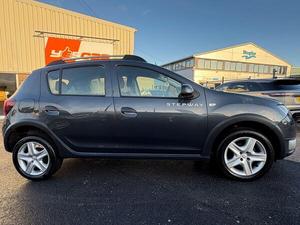 DACIA SANDERO STEPWAY 2016 USADO, Volante a la Izquierda/Derecha - Product Image 5