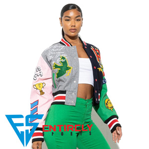 เสื้อแจ็คเก็ตปักลายสำหรับผู้หญิงเสื้อคลุมฤดูหนาวดีไซน์ตามสั่ง - Product Image 1