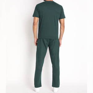 Venta caliente Nueva llegada Ropa cómoda Conjunto de camiseta y pantalón para hombre Ropa de calle de color sólido Conjunto de camisa y pantalón de aspecto de moda - Product Image 5