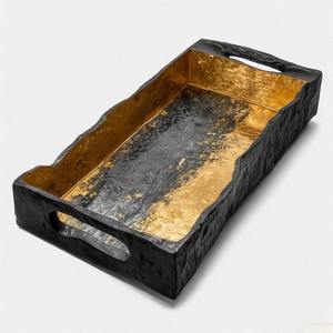 Plateau rectangulaire en aluminium classique Majesty en fonte solide avec poignées, parfait pour les événements à domicile et le service de buffet élégant - Product Image 4