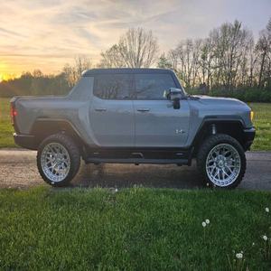 GMC HUMMER EV 3X 2025 LIMPIO Y ASEQUIBLE - Product Image 2