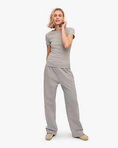 Camisetas de mujer más vendidas Diseño de impresión de logotipo personalizable con cuello redondo de color sólido cómodo y de moda - Product Image 4