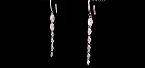 ต่างหูเพชรทรงรีแบบห้อย ดีไซน์โดดเด่น ผลิตจากเพชรเลี้ยงในห้องปฏิบัติการ ตัวเรือนทองคำแท้ 14K เครื่องประดับชั้นดี - Product Image 3