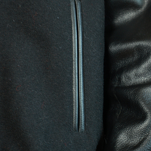 Chaqueta de hombre universitario de béisbol para hombre, chaqueta Bomber Letterman personalizada de alta calidad con parches de chenilla bordados - Product Image 4